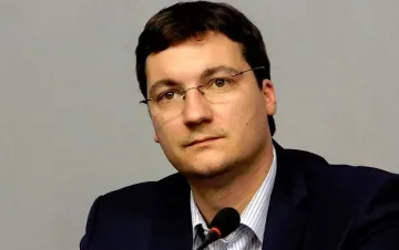 Култов дебат  в парламента