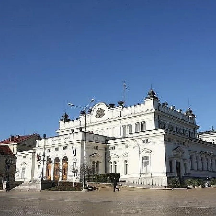 Парламентът създаде комисия за сивия сектор и контрабандата