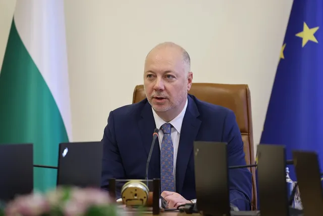 Желязков с предупреждение: Има опити за дестабилизация