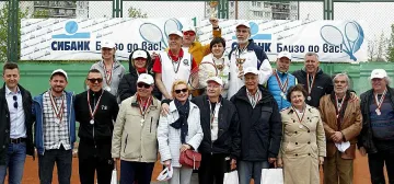 Банкер награди призьорите от журналистическото първенство по тенис