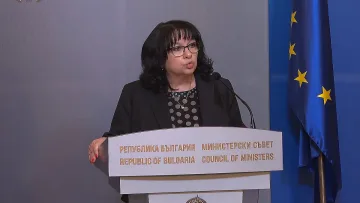 Петкова посече слуховете! Обедняват ли българите