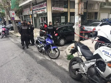 Обир със заложници шокира Гърция