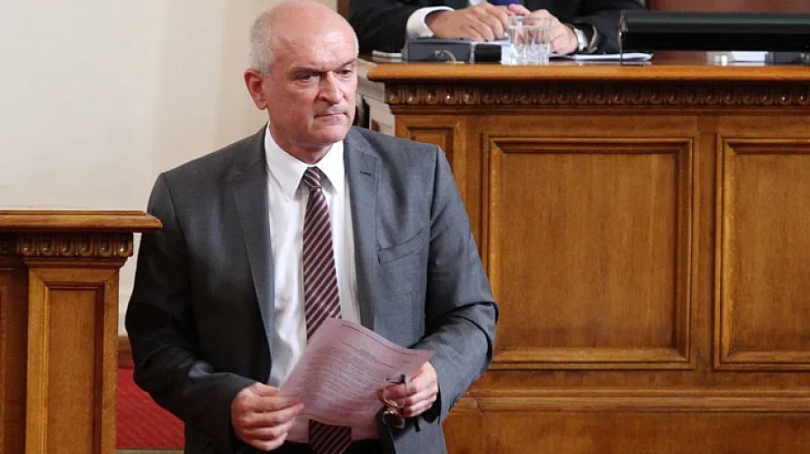 Главчев: 2,5 млн. българи поискаха мажоритарен вот