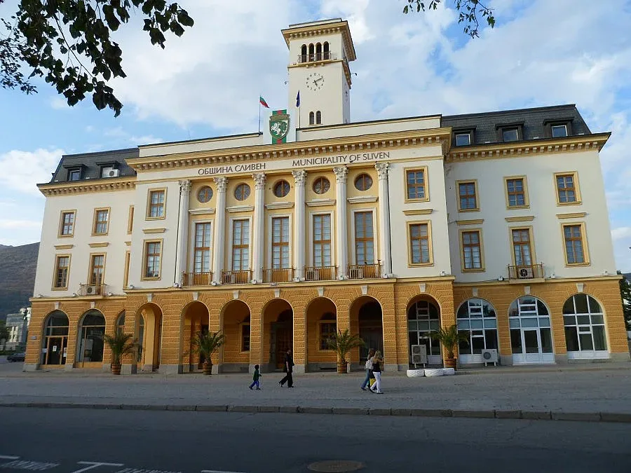 Тестват и водата Сливен за уран