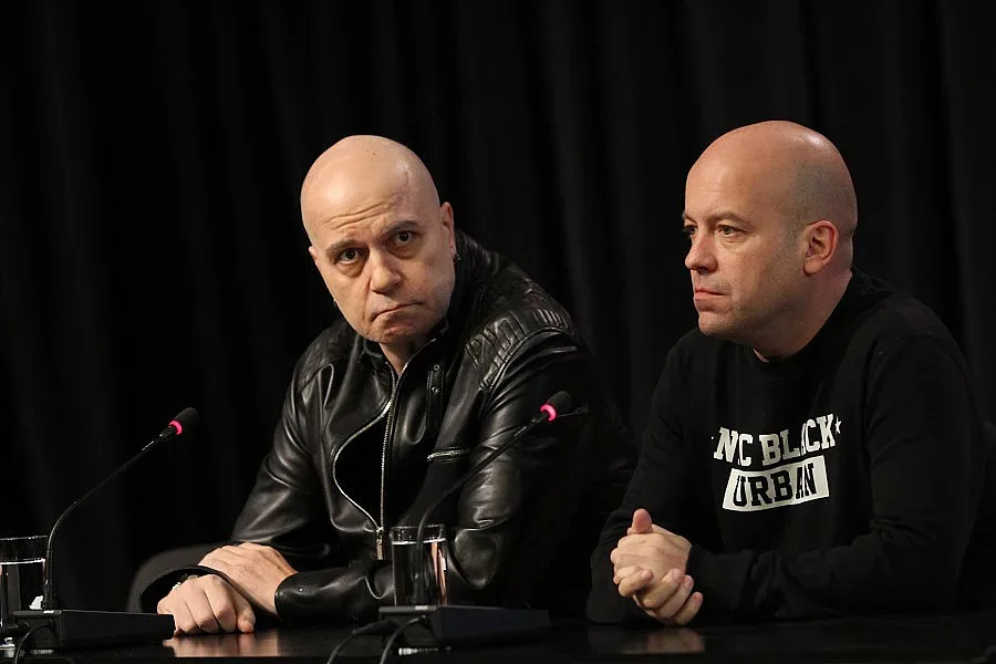 Слави се стяга за сваляне на ново предаване