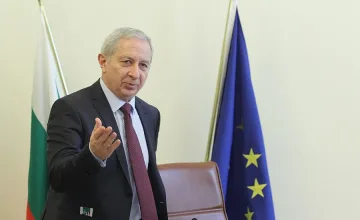 Министрите бистрят помощ за три държави