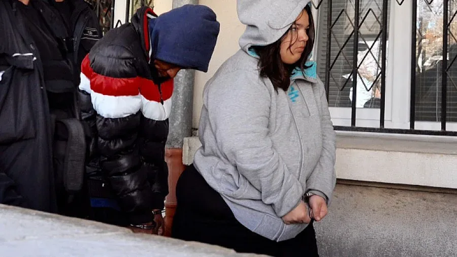 Космас Джероме остава в ареста