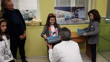 Деца дариха 15 000 лв. на отделение в "Пирогов"