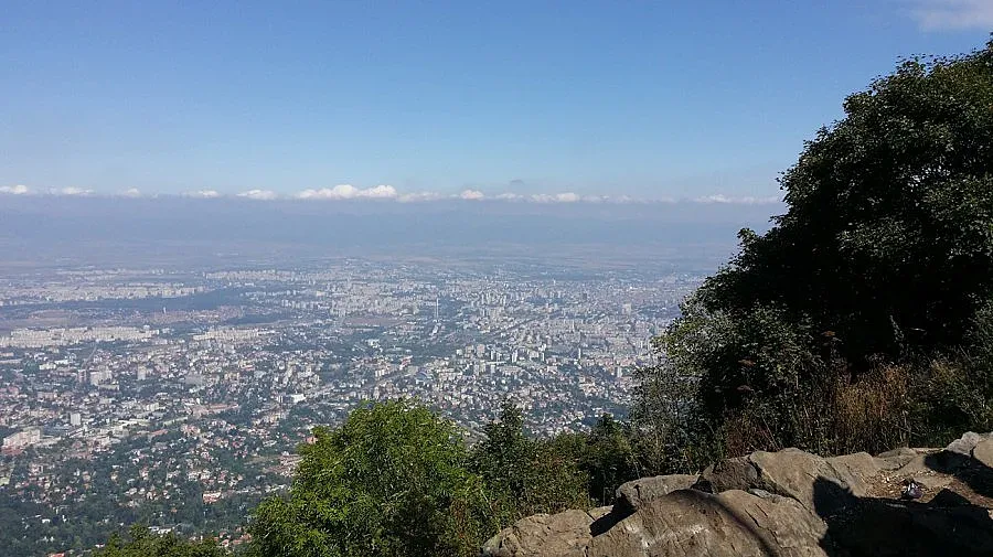 Момче полетя от скала на Витоша