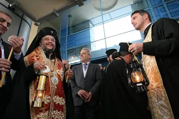 Благодатният огън е у нас!