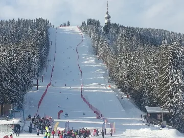 Пампорово примамва с водно парти