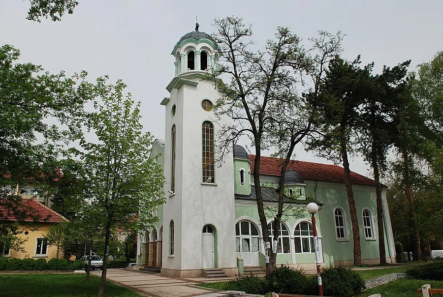 Веселие до храма заформят в Монтана