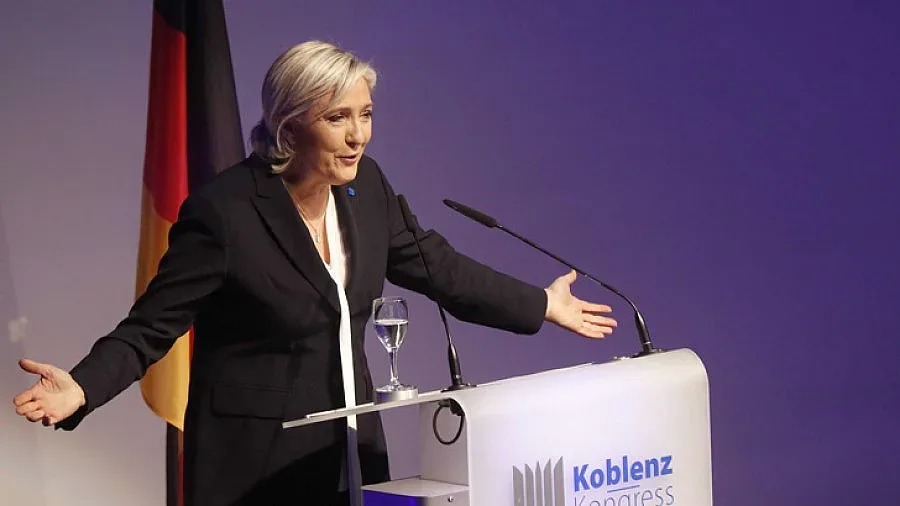 Франция на нокти! Решаващ тур на изборите