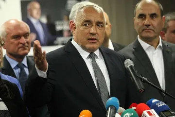 НА ЖИВО: Друго правителство е невъзможно, обяви Борисов