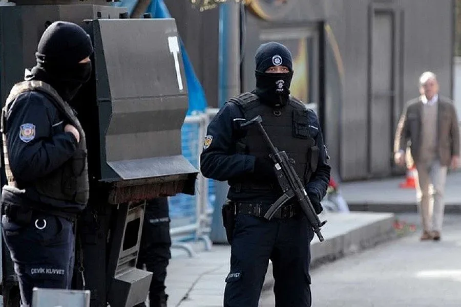 Експлозия в текстилен завод в Турция