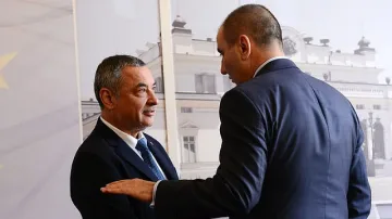 ГЕРБ и Патриотите с програма до петък