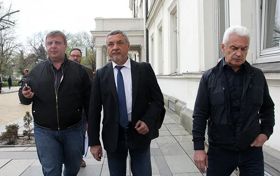 В. Симеонов: До вчера коалиционен кабинет още нямаше