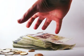 Студентите с по-високи стипендии