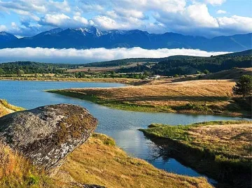 Чистят общинските язовири в Разлог, слагат нови табели