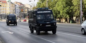 Сирийци на протест пред посолството на САЩ у нас