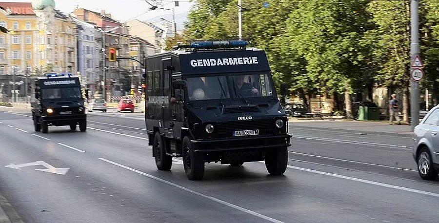 Сирийци на протест пред посолството на САЩ у нас