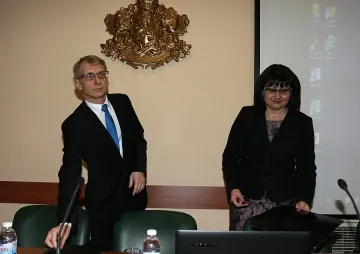 Николай Денков: Детската агресия зависи от обществената среда