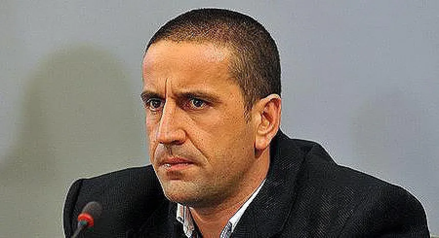 Стенограмата, аматьорството и липсите