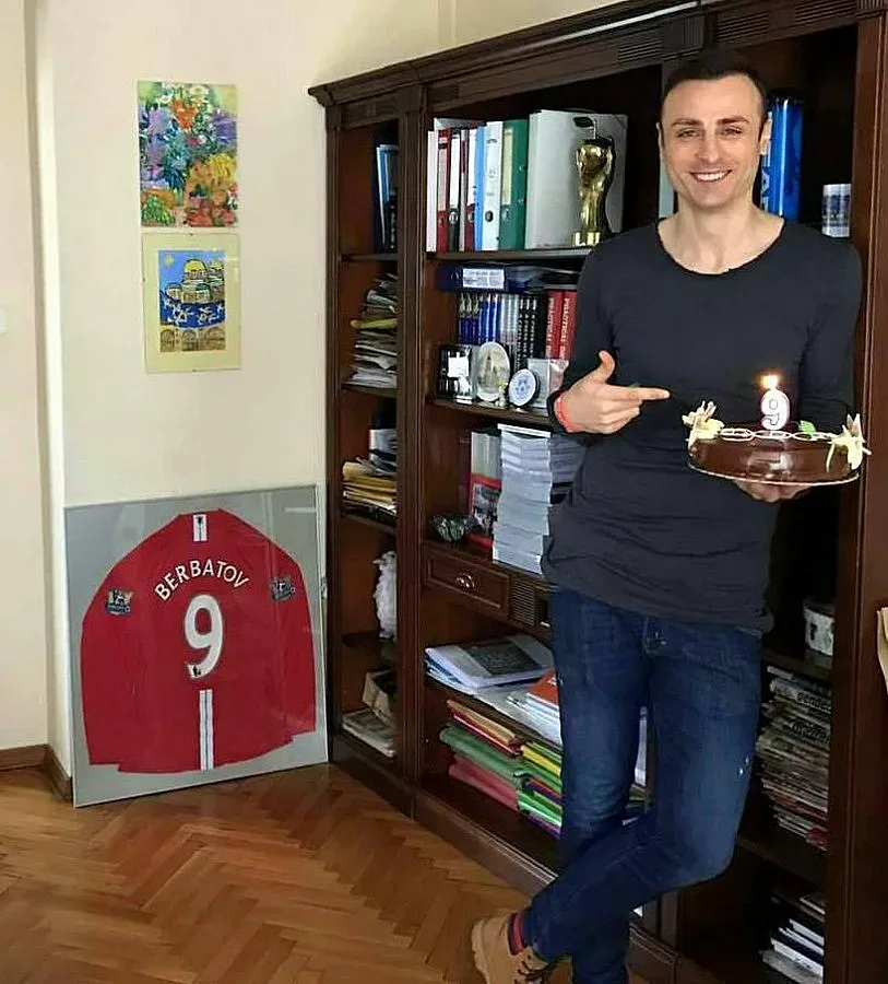 Фондацията на Бербатов стана на девет