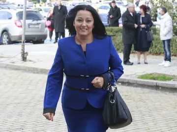 Л. Павлова за скандала в АПИ: Под въпрос е цялата "Струма"