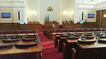 Обраха столовете и стаите на Реформаторите в парламента