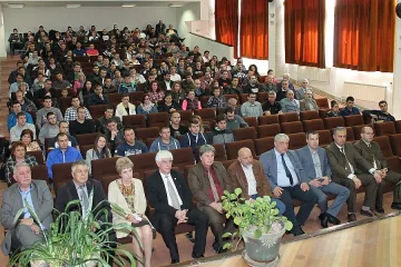 Зам.-министър Палигоров: Да окуражим младите да работят в България