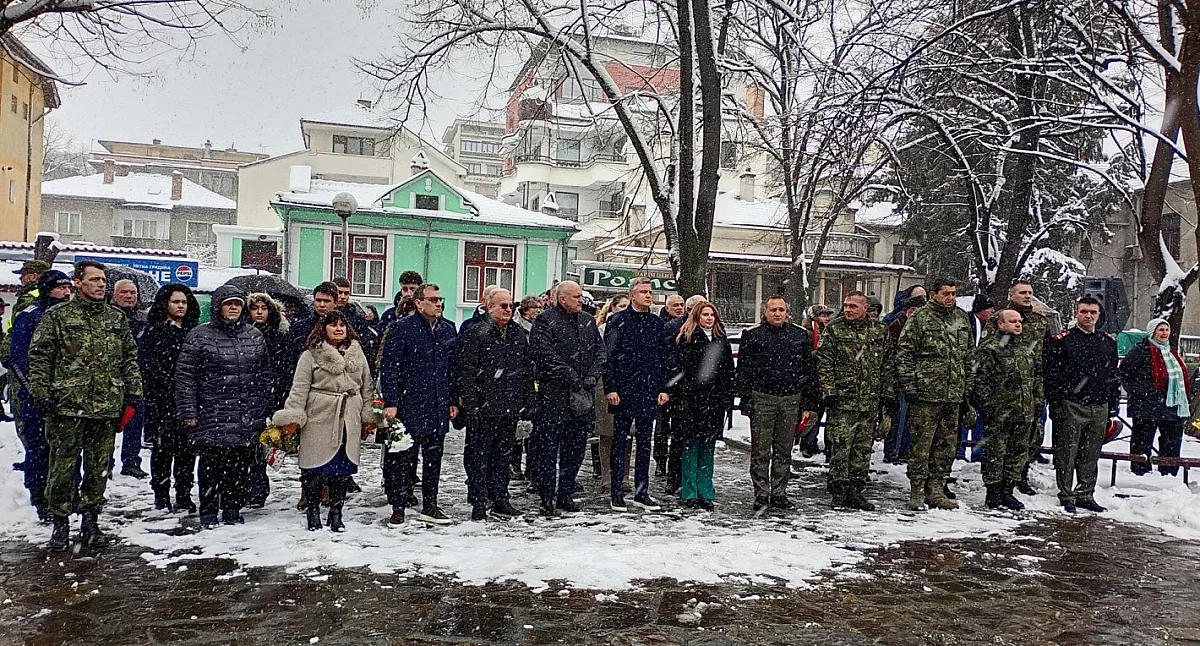 Старозагорци се преклониха пред живота и делото на Апостола на свободата Васил Левски