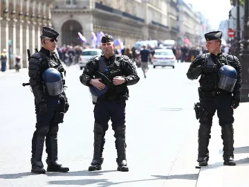 Франция затяга сигурността в транспорта