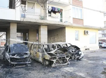Запалиха кола на полицейски шеф 
