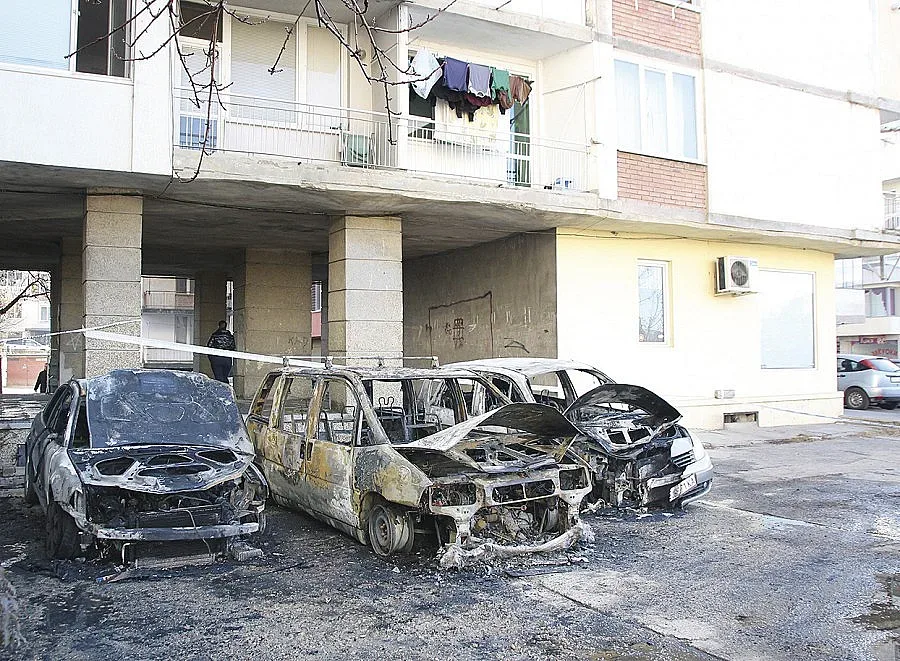 Запалиха кола на полицейски шеф