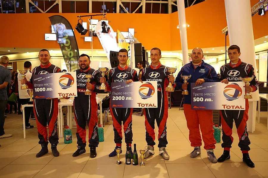 Симеонов/Йорданов са №1 на старта в Hyundai Racing Trophy