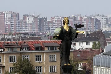 На 138 години столицата расте, но не старее