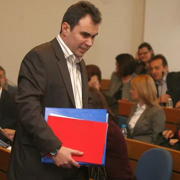 БСП се готви за "безкомпромисна опозиция"