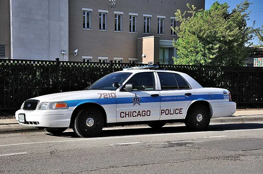 Арестуваха изнасилвач от "Фейсбук" в Чикаго