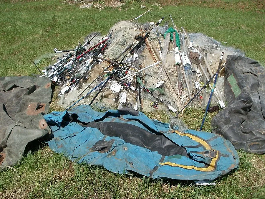 Хайки за бракониери с въдици