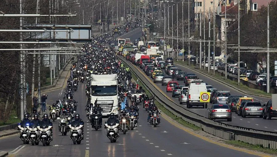 5000 мотора откриха Мотосезон 2017 в столицата