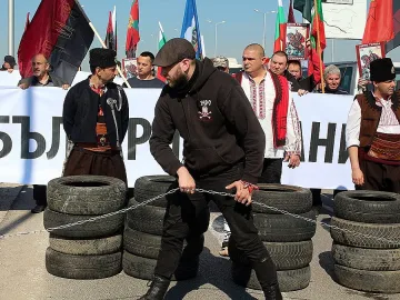 ДПС сезира Цацаров заради националистите