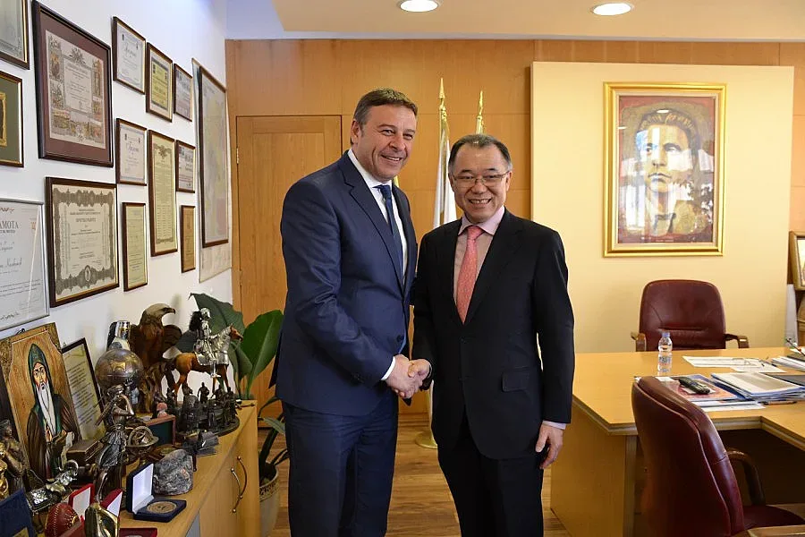 Японският посланик впечатлен от развитието на Благоевград