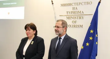 Чуждите туристи скочиха с 18,6%