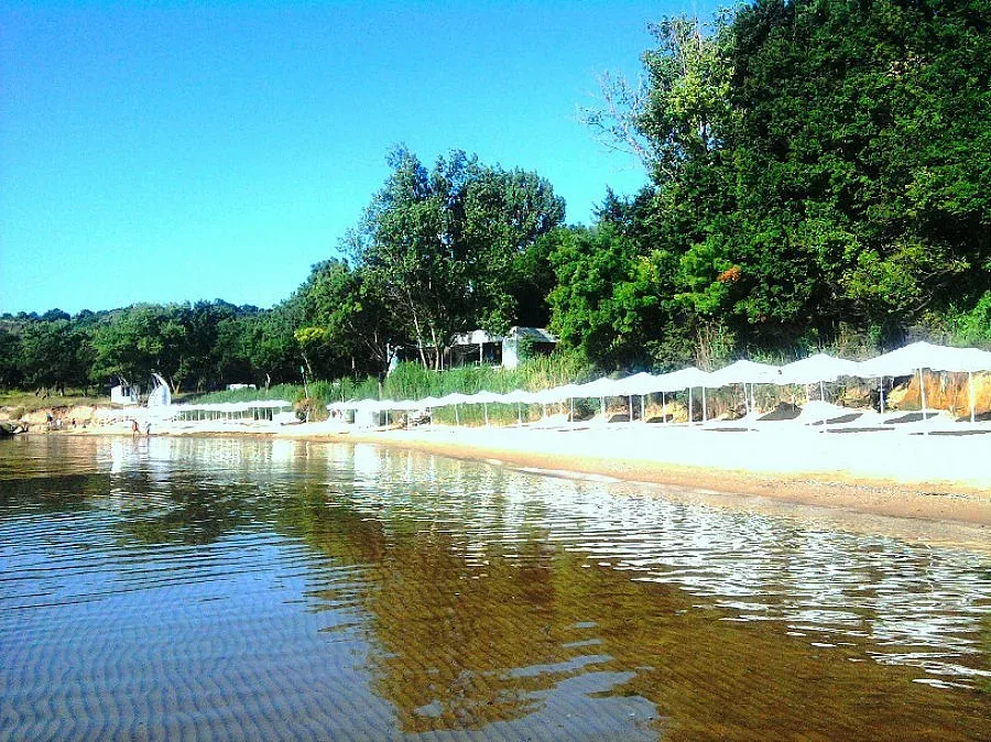 МРРБ: Буните пред плажа на къмпинг „Черноморец“ се премахват законно