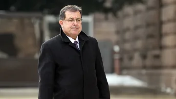 Бозуков кани протестиращи тютюнопроизводители на разговори в министерството