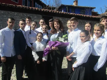 Вицепрезидентът: Децата да учат за героите на България