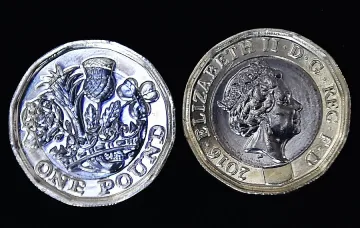 Пуснаха новите монети от 1 паунд