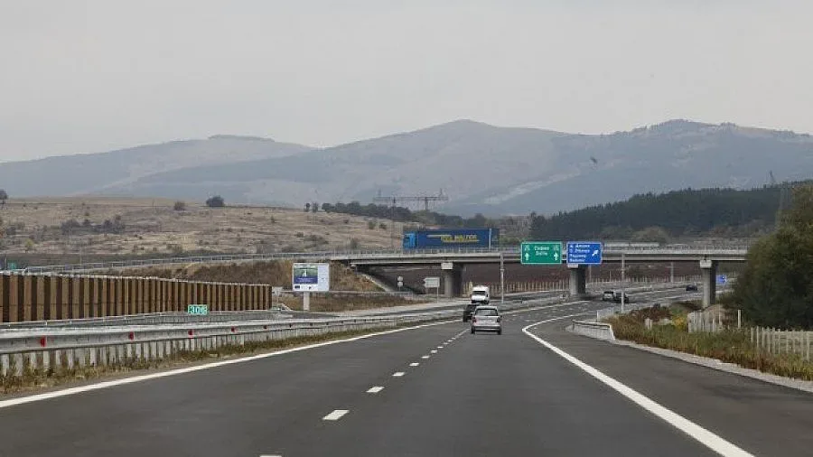 Режат дървета заради автомагистрала „Струма”