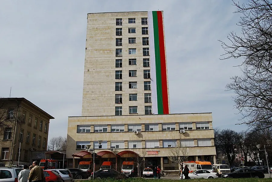 Общината в Шумен се захваща с болницата